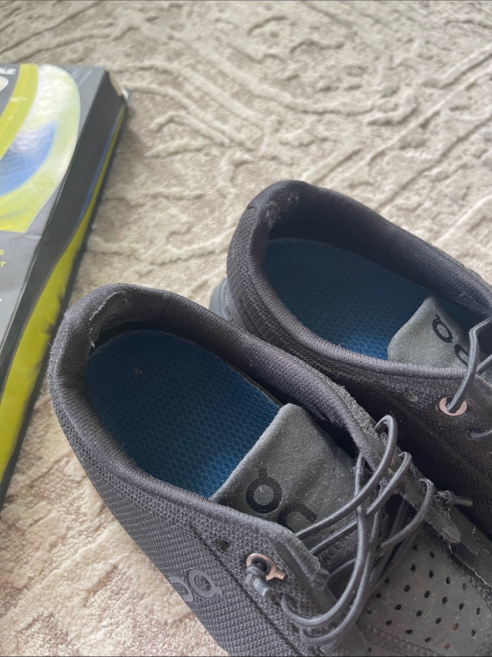 On Running Women’s Black Athletic Running Shoes - Picture 2 of 7